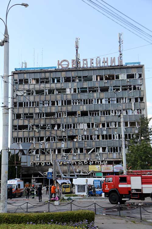 Building bombed in Ukraine